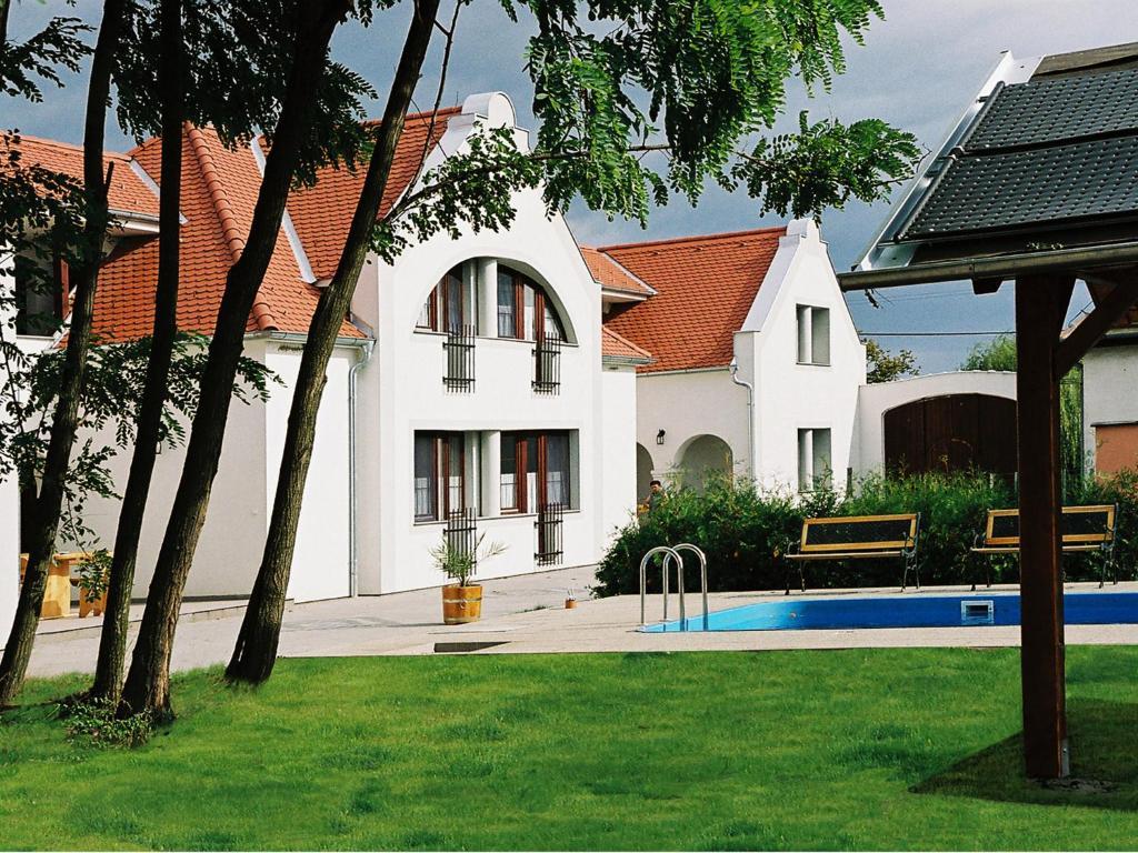 Szanyi Vendeghaz Hotel Hegykő Buitenkant foto